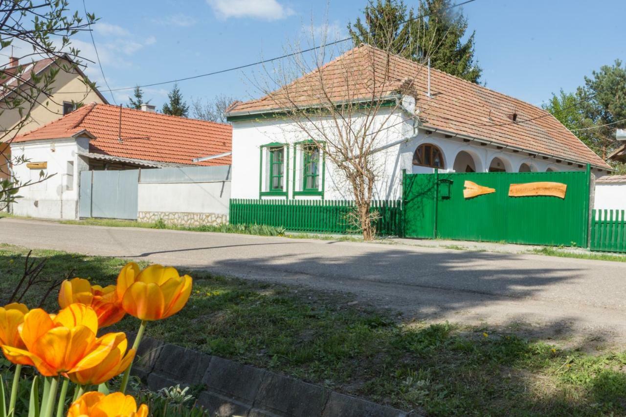 Hotel Gadoros Vendeghaz Egerszalók Exteriér fotografie