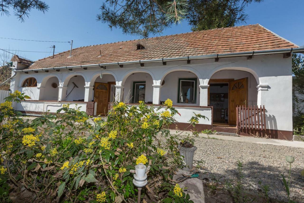 Hotel Gadoros Vendeghaz Egerszalók Exteriér fotografie