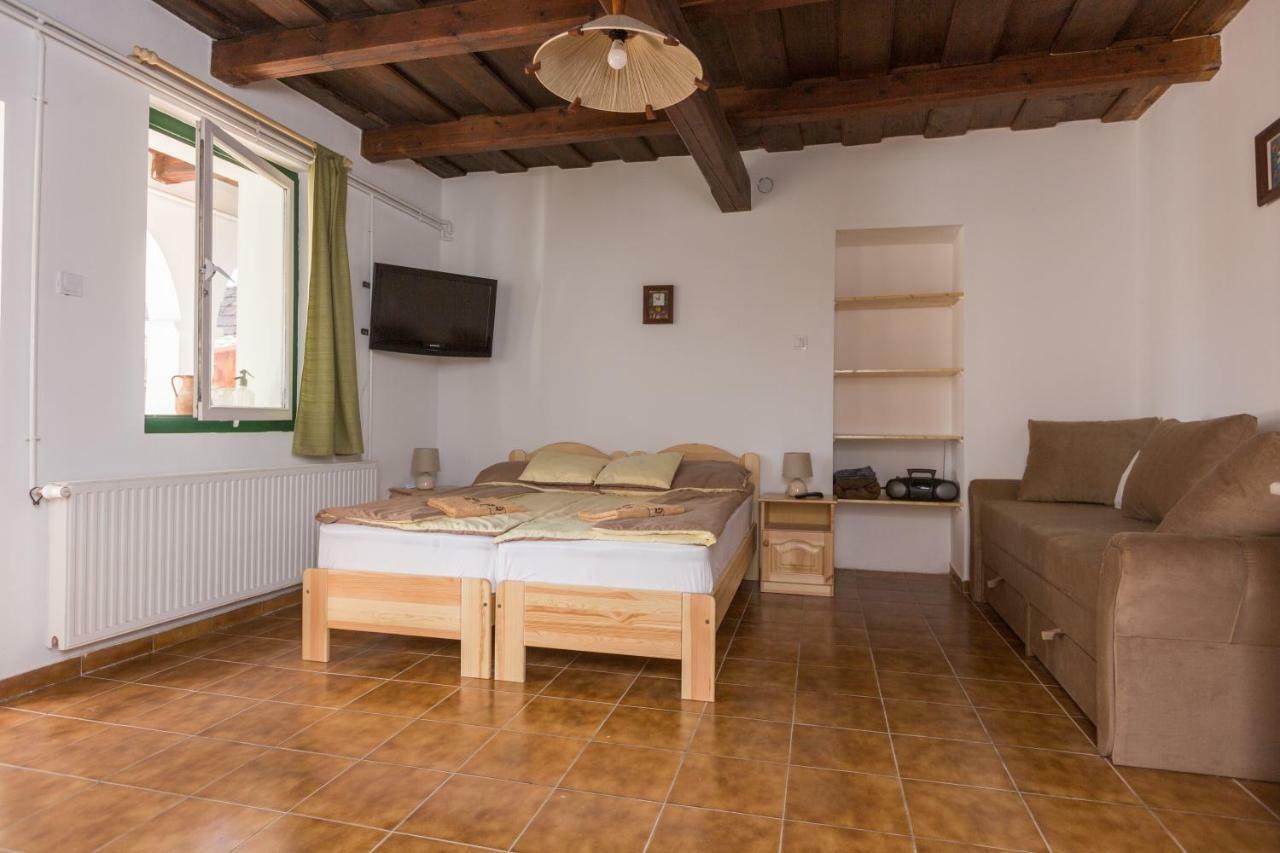 Hotel Gadoros Vendeghaz Egerszalók Exteriér fotografie