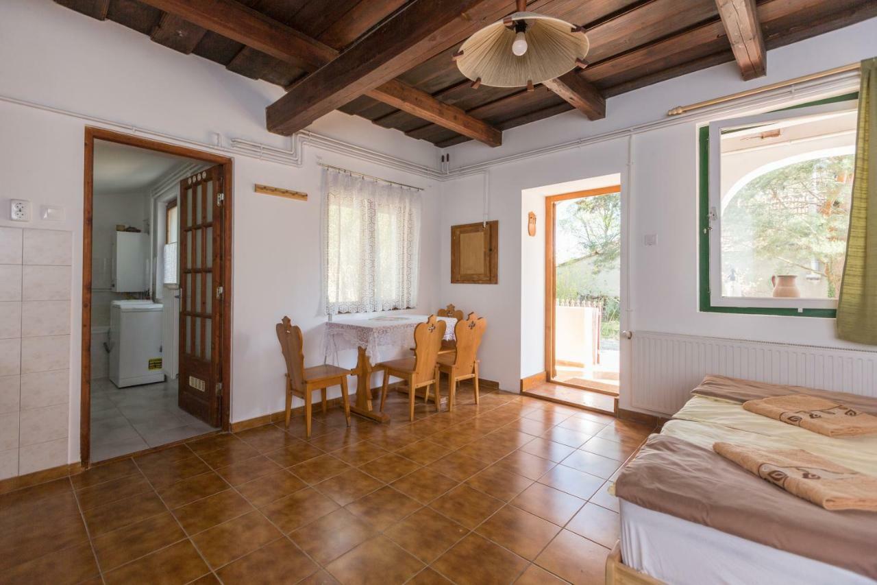 Hotel Gadoros Vendeghaz Egerszalók Exteriér fotografie