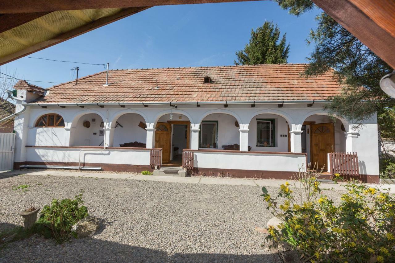 Hotel Gadoros Vendeghaz Egerszalók Exteriér fotografie