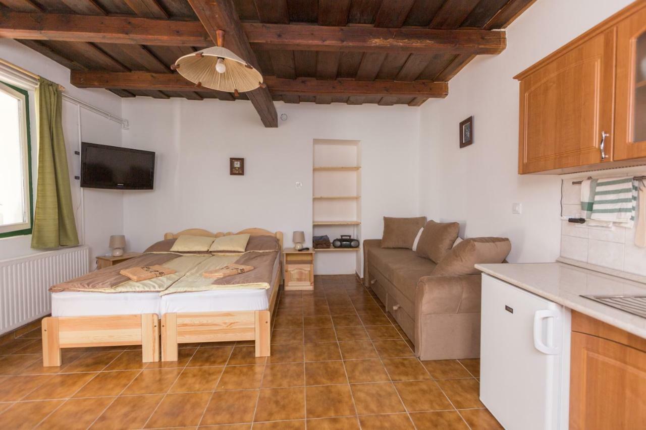 Hotel Gadoros Vendeghaz Egerszalók Exteriér fotografie