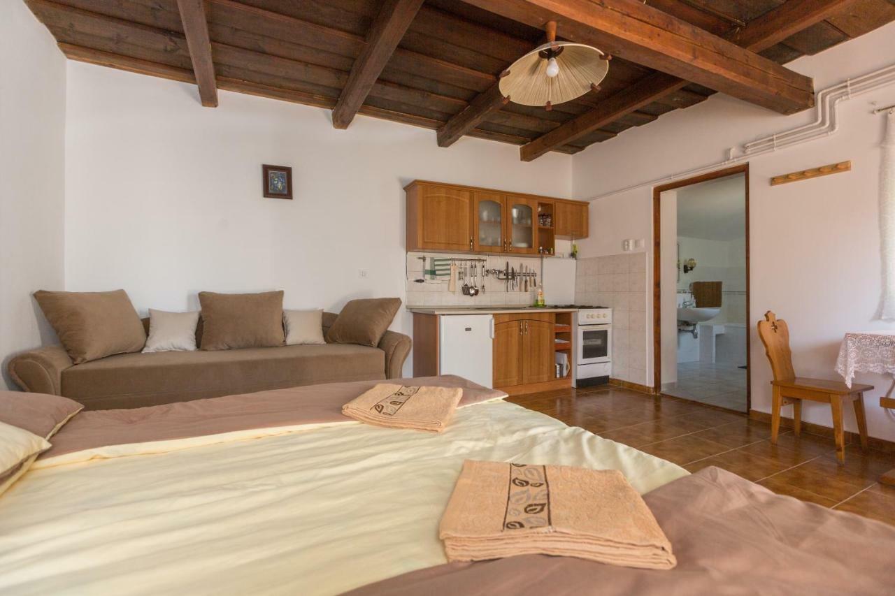 Hotel Gadoros Vendeghaz Egerszalók Exteriér fotografie