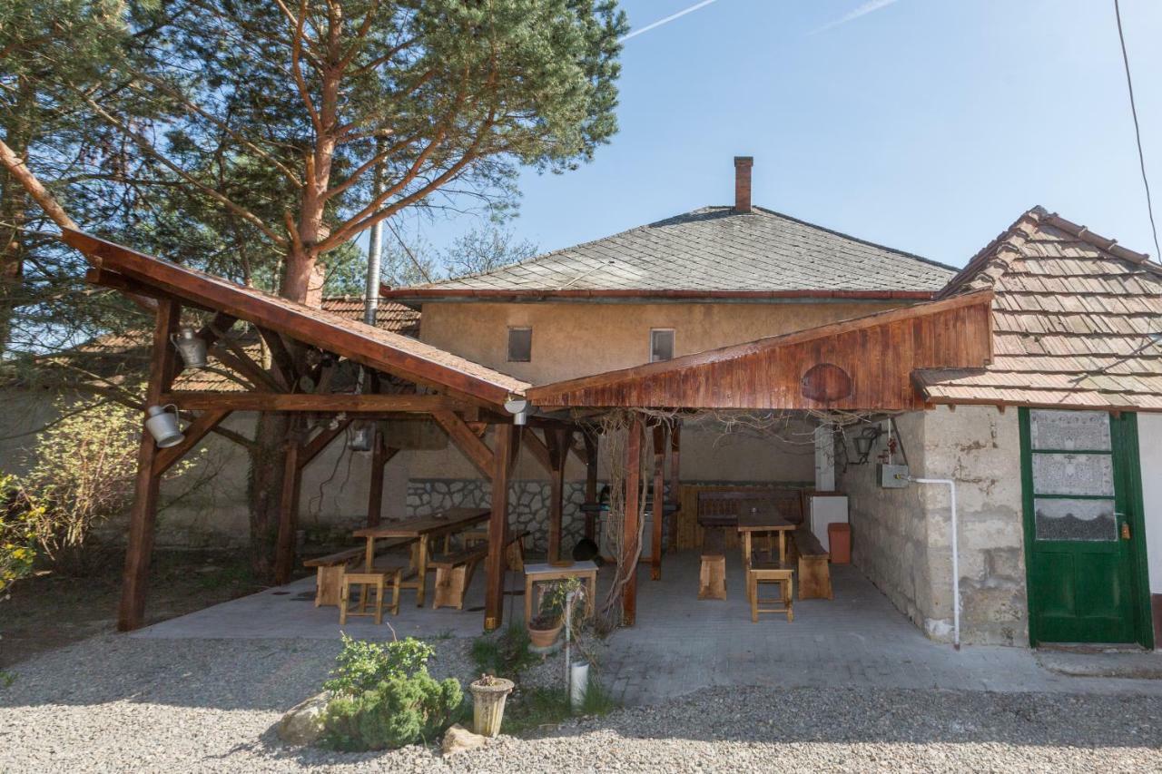 Hotel Gadoros Vendeghaz Egerszalók Exteriér fotografie